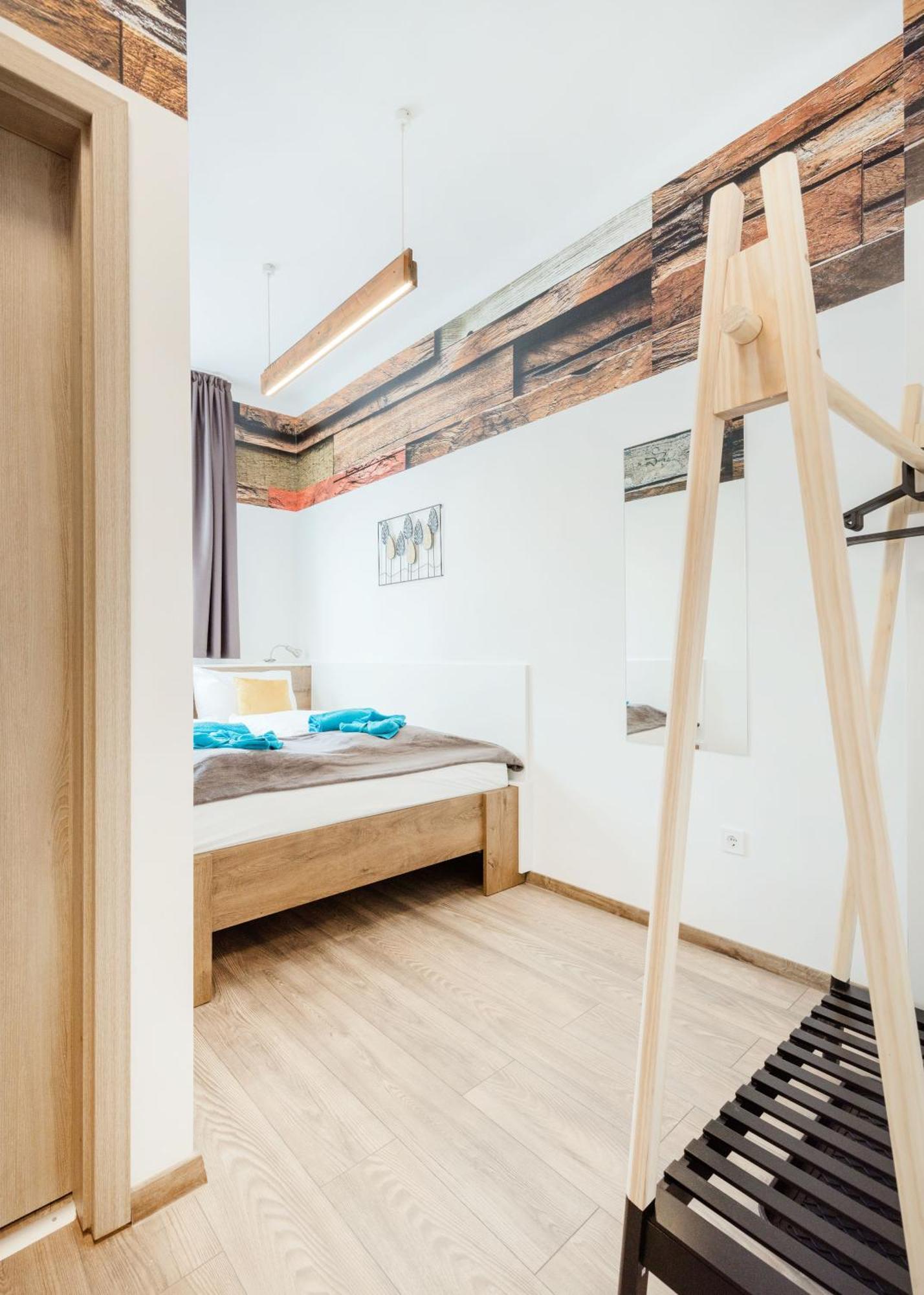 Elemental Retreats - Wood & Water Studios Budapest Eksteriør billede