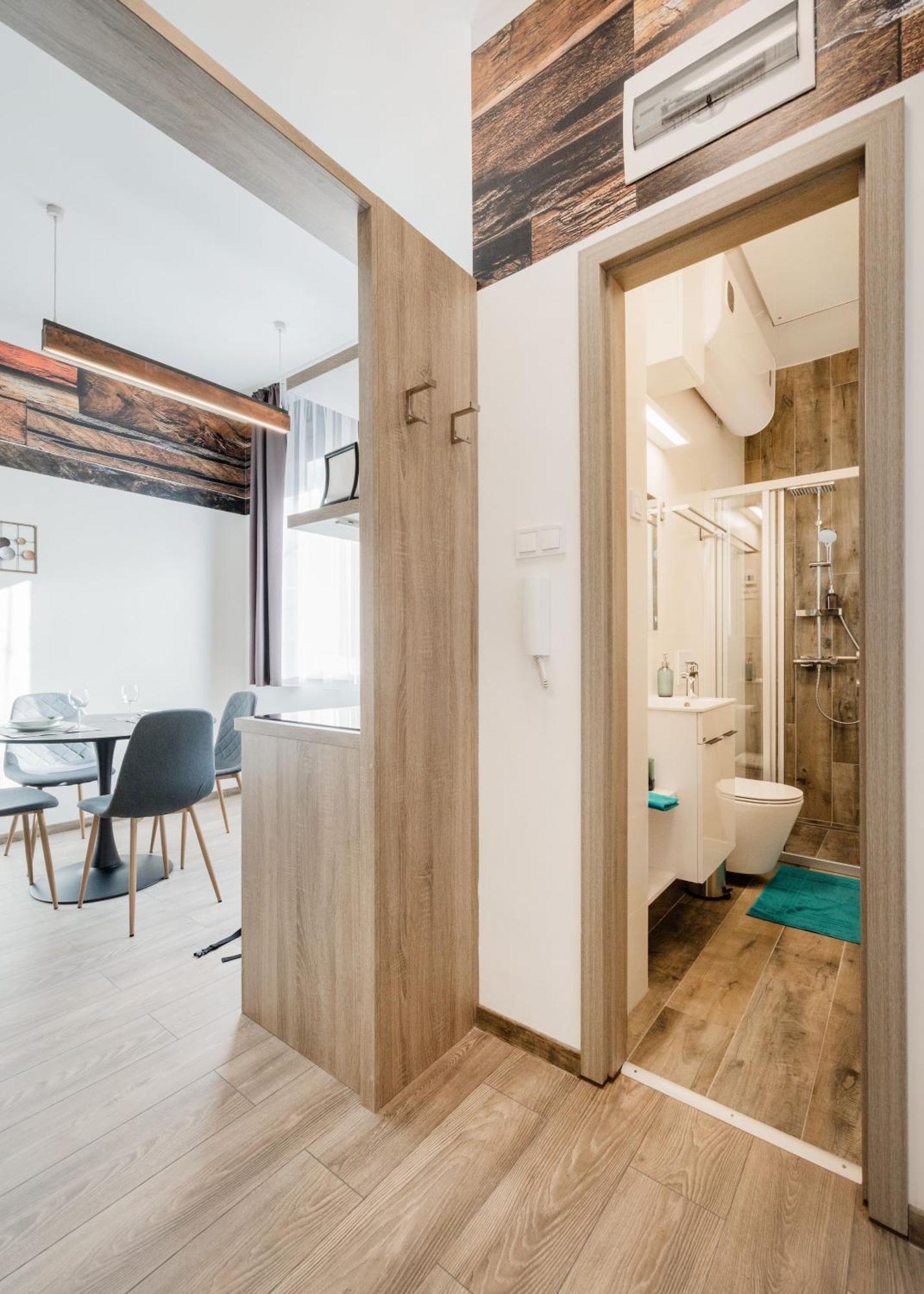 Elemental Retreats - Wood & Water Studios Budapest Eksteriør billede